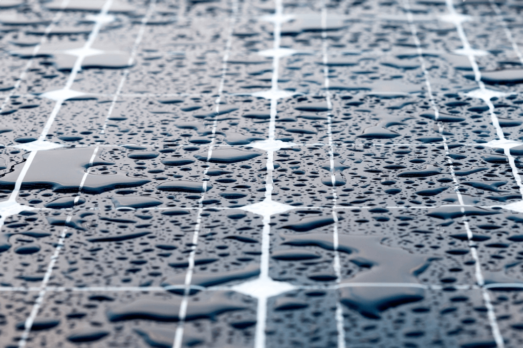 Do solar panels work on rainy days