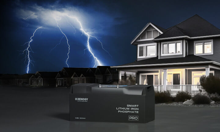 Renogy solar battery for storage during a hurricane